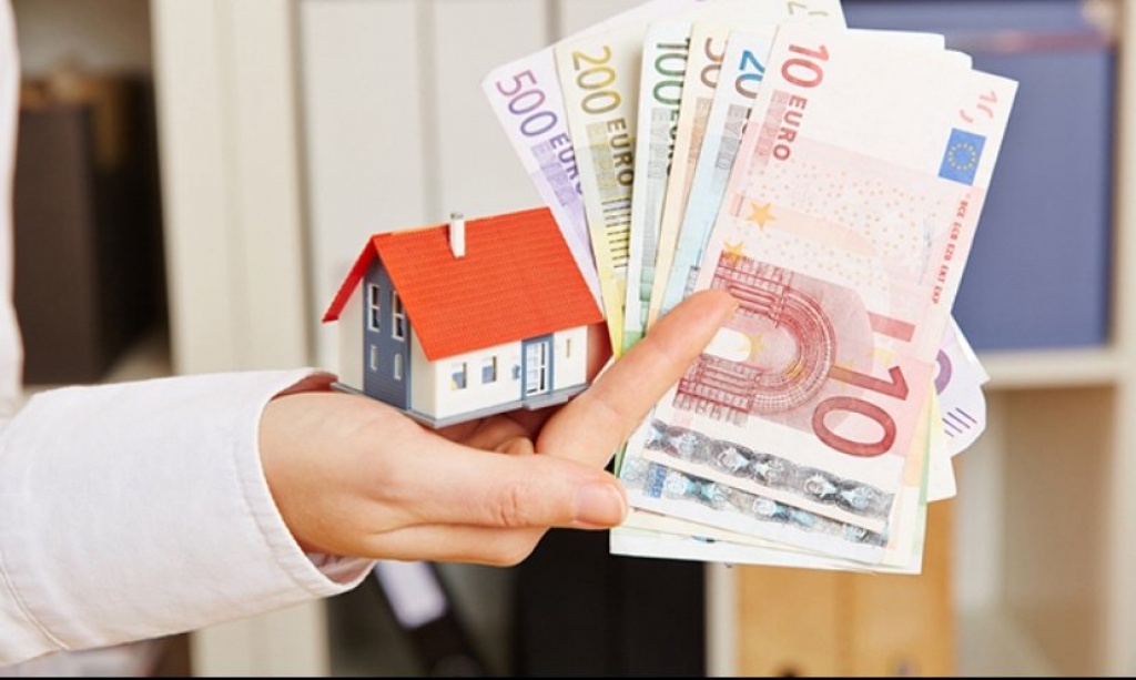  Suite à la crise financière et économique 