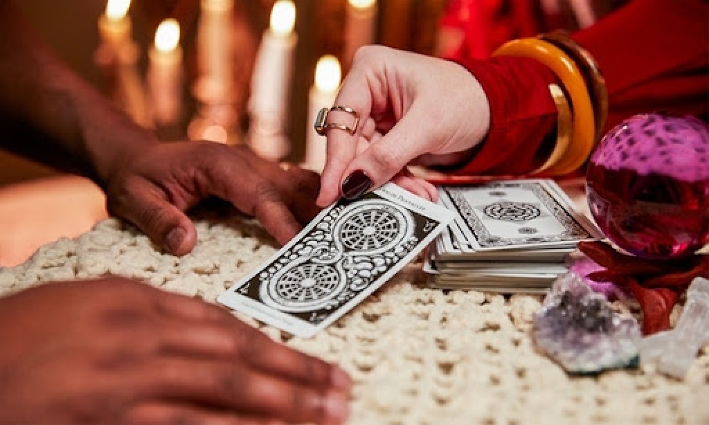  +33 7 80 93 50 17 Grand maitre marabout, vaudou sorcier, Medium voyant, vodou du Bénin HOUNON ADOMAHOU