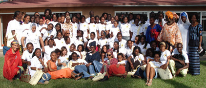 SOUTIEN À 18 GROUPEMENTS DE FEMMES Awomi vient à la rescousse SOUTIEN À 18 GROUPEMENTS DE FEMMES Awomi vient à la rescousse