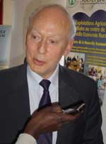 Jean Loup FELTZ (Conseiller du directeur général de l'agence française de développement à Paris) : ‘Des entreprises vont devoir licencier à cause de la crise financière’ Jean Loup FELTZ (Conseiller du directeur général de l'agence française de développement à Paris) : ‘Des entreprises vont devoir licencier à cause de la crise financière’