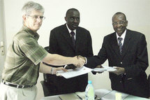 Le PAPIL et l’USAID signent une convention pour une synergie d’actions Le PAPIL et l’USAID signent une convention pour une synergie d’actions