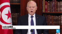 Tunisie : Kaïs Saïed suspend le Parlement et démet le Premier ministre Hichem Mechichi Tunisie : Kaïs Saïed suspend le Parlement et démet le Premier ministre Hichem Mechichi