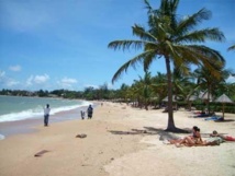 THIES : POUR UN DEVELOPPEMENT DU TOURISME DURABLE Plaidoyer pour une diversification des offres THIES : POUR UN DEVELOPPEMENT DU TOURISME DURABLE Plaidoyer pour une diversification des offres