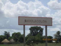 BRADAGES ET ACCAPAREMENT DES TERRES, PERSISTANCE DU DROIT COUTUMIER LES SPECULATEURS BOUCHENT L’HORIZON DES JEUNES ET DES FEMMES DE DIOULACOLON BRADAGES ET ACCAPAREMENT DES TERRES, PERSISTANCE DU DROIT COUTUMIER LES SPECULATEURS BOUCHENT L’HORIZON DES JEUNES ET DES FEMMES DE DIOULACOLON