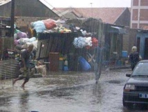 INONDATIONS APRES CHAQUE PLUIE A DAKAR L’ONAS INDEXE LES MAIRIES ET LE COMPORTEMENT DES CITOYENS