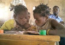 POPULATIONS RURALES, Des victimes désignées des politiques éducatives déséquilibrées POPULATIONS RURALES, Des victimes désignées des politiques éducatives déséquilibrées