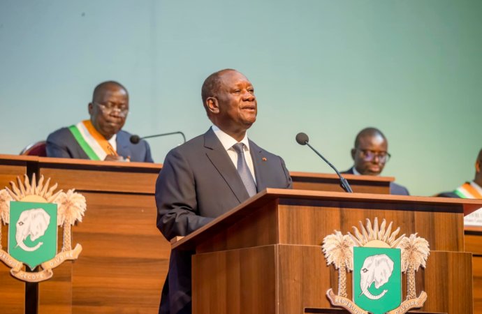Côte d’Ivoire: le président Ouattara prévoit une croissance du PIB de 7,2% en 2023